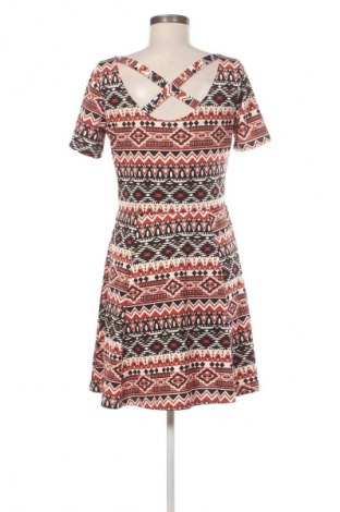Рокля H&M Divided, Размер XL, Цвят Многоцветен, Цена 22,99 лв.