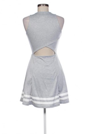 Рокля H&M Divided, Размер M, Цвят Сив, Цена 30,00 лв.
