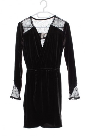 Рокля H&M Divided, Размер XS, Цвят Зелен, Цена 29,15 лв.