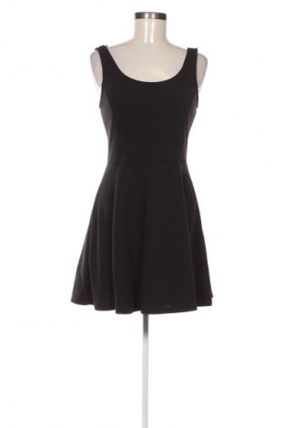 Kleid H&M Divided, Größe M, Farbe Schwarz, Preis € 12,99