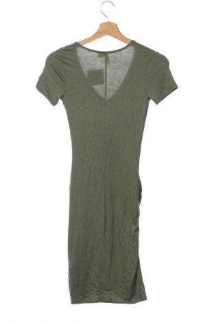 Kleid H&M Divided, Größe XXS, Farbe Grün, Preis € 12,99