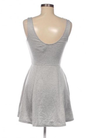Šaty  H&M Divided, Velikost S, Barva Šedá, Cena  229,00 Kč