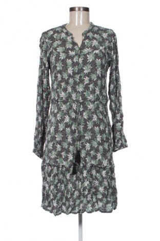 Šaty  H&M L.O.G.G., Velikost M, Barva Vícebarevné, Cena  469,00 Kč