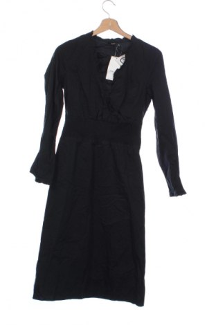 Sukienka In Wear, Rozmiar XS, Kolor Czarny, Cena 430,00 zł
