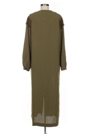 Kleid Kayra, Größe M, Farbe Grün, Preis 33,99 €