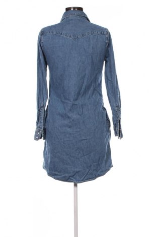 Sukienka Levi's, Rozmiar S, Kolor Niebieski, Cena 130,96 zł