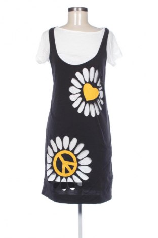 Рокля Love Moschino, Размер S, Цвят Многоцветен, Цена 205,00 лв.
