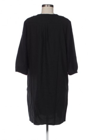 Sukienka Lucy & Co, Rozmiar L, Kolor Czarny, Cena 95,99 zł