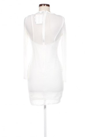 Рокля Missguided, Размер M, Цвят Екрю, Цена 61,99 лв.