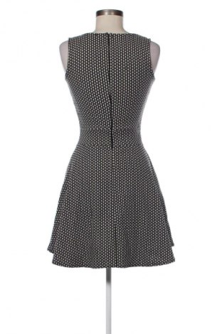 Kleid Mixeri, Größe M, Farbe Mehrfarbig, Preis € 24,99