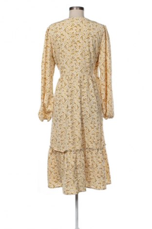 Kleid Monki, Größe XL, Farbe Mehrfarbig, Preis 18,99 €