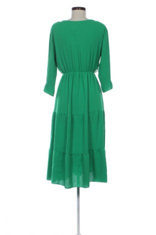 Kleid NEW COLLECTION, Größe M, Farbe Grün, Preis 36,99 €