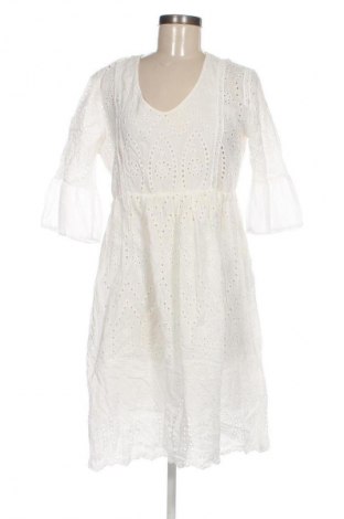 Kleid New Laviva, Größe M, Farbe Weiß, Preis 13,99 €