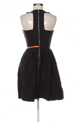 Рокля Preen by Debenhams, Размер M, Цвят Черен, Цена 82,99 лв.