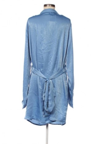 Sukienka Pretty Little Thing, Rozmiar XXL, Kolor Niebieski, Cena 150,99 zł