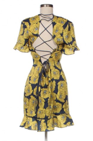 Kleid Pretty Little Thing, Größe L, Farbe Mehrfarbig, Preis 14,99 €