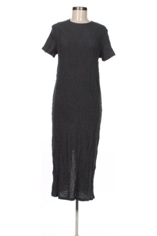 Kleid Primark, Größe M, Farbe Grau, Preis 20,99 €