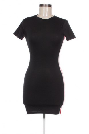 Φόρεμα Pull&Bear, Μέγεθος S, Χρώμα Μαύρο, Τιμή 23,53 €