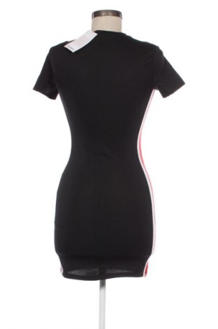 Φόρεμα Pull&Bear, Μέγεθος S, Χρώμα Μαύρο, Τιμή 23,53 €