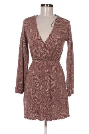 Kleid Pull&Bear, Größe M, Farbe Mehrfarbig, Preis 14,83 €