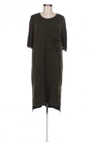 Sukienka Pull&Bear, Rozmiar L, Kolor Zielony, Cena 66,39 zł