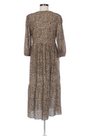 Sukienka Pull&Bear, Rozmiar M, Kolor Kolorowy, Cena 38,99 zł
