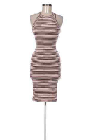 Φόρεμα Pull&Bear, Μέγεθος S, Χρώμα Πολύχρωμο, Τιμή 6,99 €