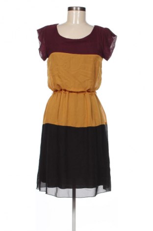 Kleid Rinascimento, Größe S, Farbe Mehrfarbig, Preis € 45,99