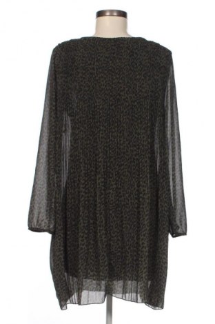 Kleid Senes, Größe M, Farbe Mehrfarbig, Preis 20,99 €
