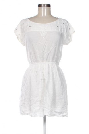 Φόρεμα Stradivarius, Μέγεθος M, Χρώμα Λευκό, Τιμή 14,77 €