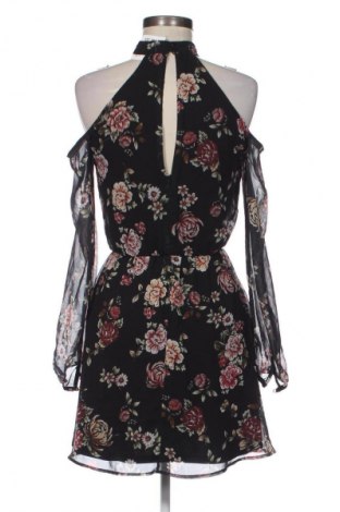 Kleid Stradivarius, Größe M, Farbe Mehrfarbig, Preis 20,99 €