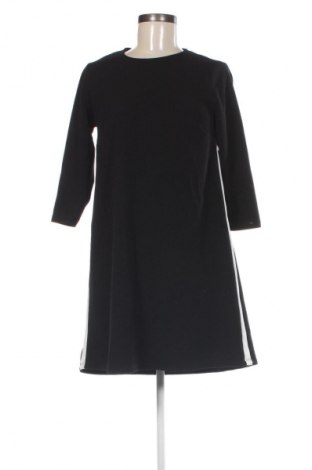 Kleid Stradivarius, Größe S, Farbe Schwarz, Preis € 20,99