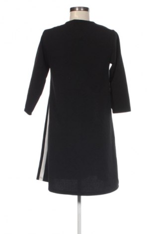 Kleid Stradivarius, Größe S, Farbe Schwarz, Preis € 20,99