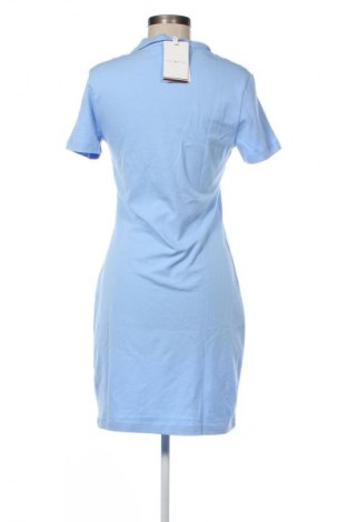 Sukienka Tommy Hilfiger, Rozmiar M, Kolor Niebieski, Cena 192,99 zł