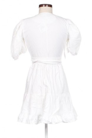 Kleid Trendyol, Größe S, Farbe Weiß, Preis € 24,49