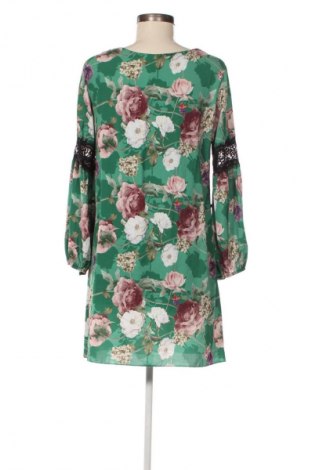 Kleid Unbranded, Größe M, Farbe Mehrfarbig, Preis 20,99 €