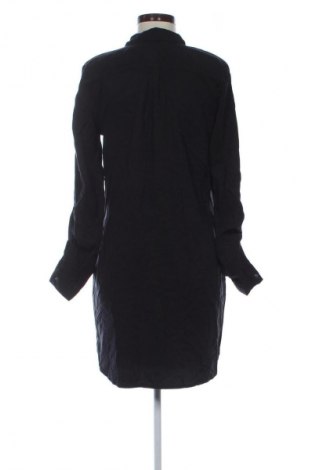 Kleid Vero Moda, Größe M, Farbe Schwarz, Preis 53,99 €