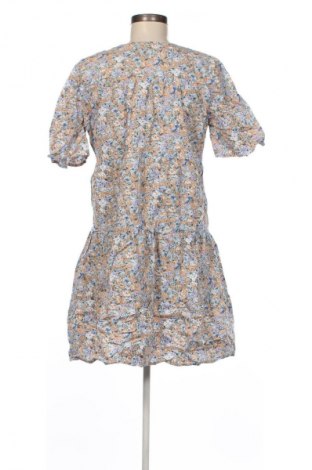 Šaty  Vero Moda, Velikost M, Barva Vícebarevné, Cena  319,00 Kč