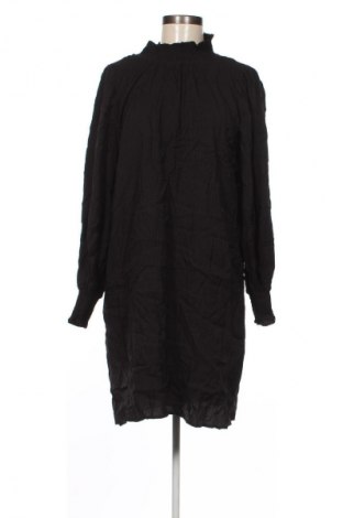 Šaty  Vero Moda, Velikost M, Barva Černá, Cena  439,00 Kč