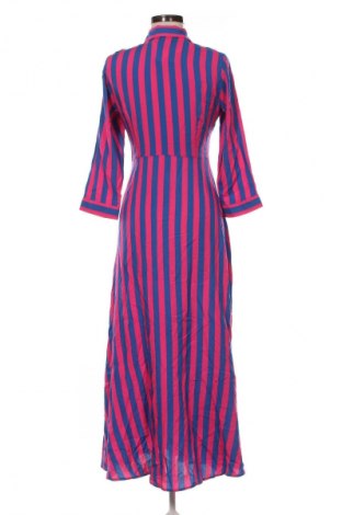 Kleid Y.A.S, Größe S, Farbe Mehrfarbig, Preis 132,99 €