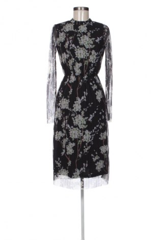 Kleid Y.A.S, Größe S, Farbe Mehrfarbig, Preis € 57,99