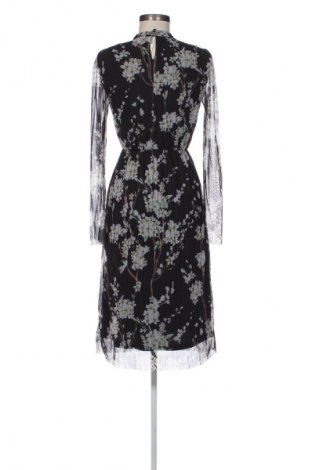 Kleid Y.A.S, Größe S, Farbe Mehrfarbig, Preis € 57,99