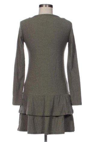 Kleid Yessica, Größe M, Farbe Grün, Preis 20,99 €