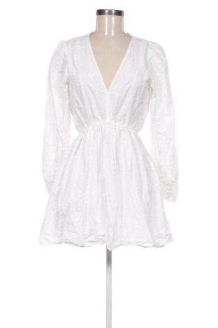 Rochie Zara, Mărime S, Culoare Alb, Preț 71,05 Lei