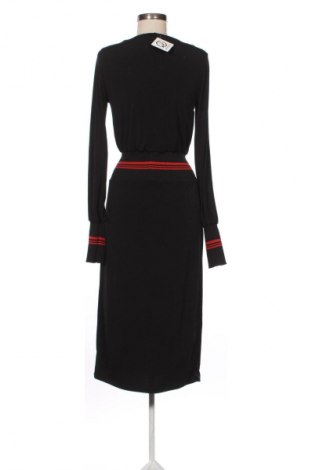 Рокля Zara, Размер S, Цвят Черен, Цена 34,99 лв.