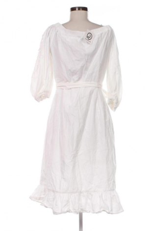 Kleid Zara, Größe M, Farbe Weiß, Preis 17,39 €