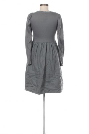 Kleid Zara, Größe M, Farbe Grau, Preis € 18,99