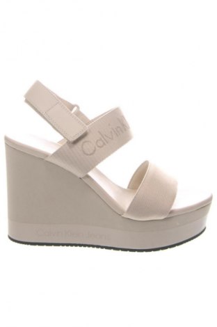 Sandále Calvin Klein Jeans, Veľkosť 40, Farba Kremová, Cena  99,95 €