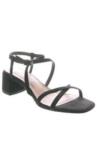 Sandále Tamaris, Veľkosť 39, Farba Čierna, Cena  49,95 €