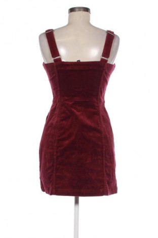 Dámské šaty s tráky H&M Divided, Velikost M, Barva Červená, Cena  367,00 Kč